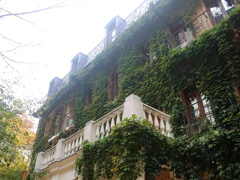 комерційна за адресою Жилянська вул., 72-А