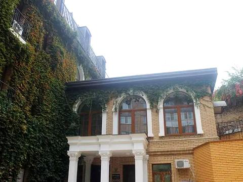 комерційна за адресою Жилянська вул., 72-А