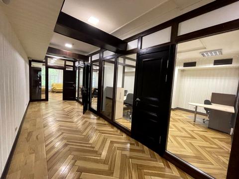 комерційна за адресою Жилянська вул., 72-А