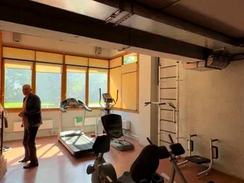 квартира за адресою Олександра Кониського вул. (Володарського), 63