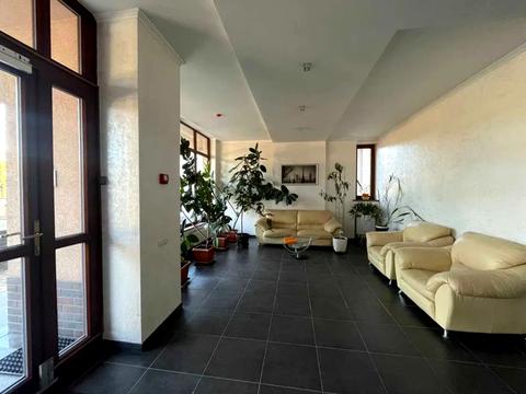 квартира за адресою Олександра Кониського вул. (Володарського), 63