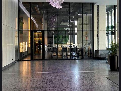 комерційна за адресою Костомарівська вул. (Щорса), 4