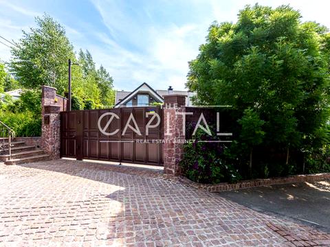 дом по адресу Миколи Миклухи-Маклая ул. (Дежнєва), 11