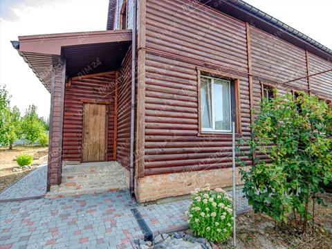 дом по адресу центральна