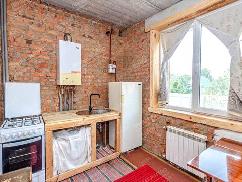 дом по адресу центральна