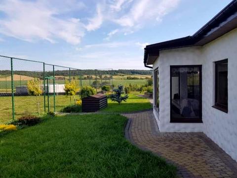 будинок за адресою центральна