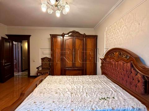 квартира по адресу Александра Мишуги ул., 2