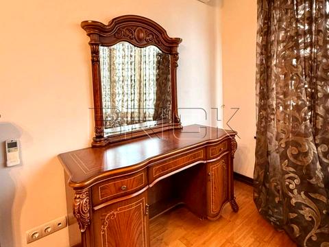 квартира по адресу Александра Мишуги ул., 2