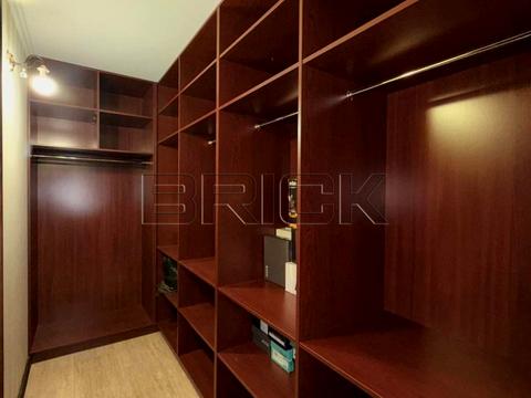 квартира по адресу Александра Мишуги ул., 2