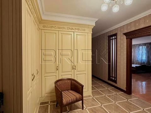 квартира по адресу Александра Мишуги ул., 2