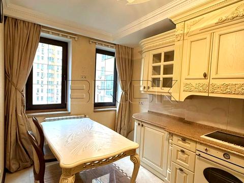 квартира по адресу Александра Мишуги ул., 2