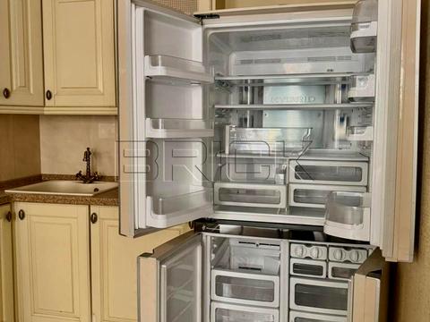 квартира по адресу Александра Мишуги ул., 2