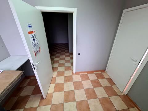 комерційна за адресою Срібнокільська вул., 1