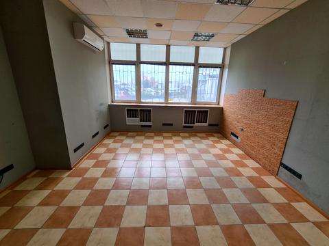 комерційна за адресою Срібнокільська вул., 1