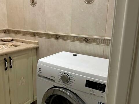 квартира за адресою Академіка Корольова вул., 86