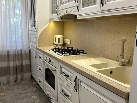 квартира за адресою Академіка Корольова вул., 86