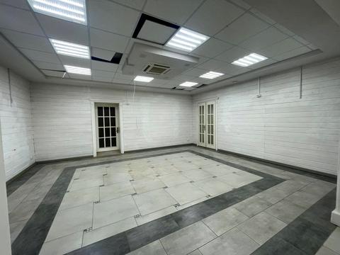 комерційна за адресою Українська, 91