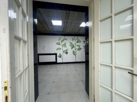 комерційна за адресою Українська, 91