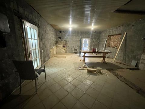 комерційна за адресою Українська, 91