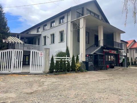 комерційна за адресою Українська, 91