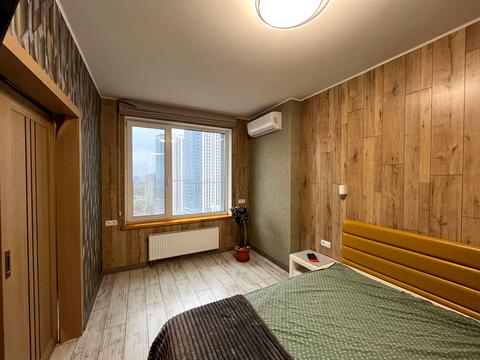 квартира по адресу Академика Заболотного ул., 1-Б