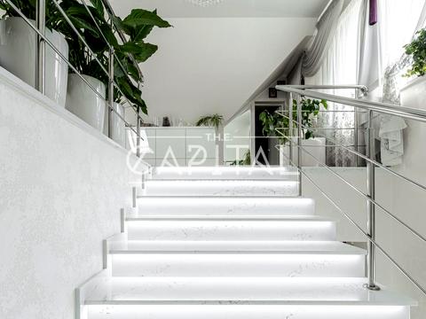 дом по адресу Миколи Миклухи-Маклая ул. (Дежнєва)