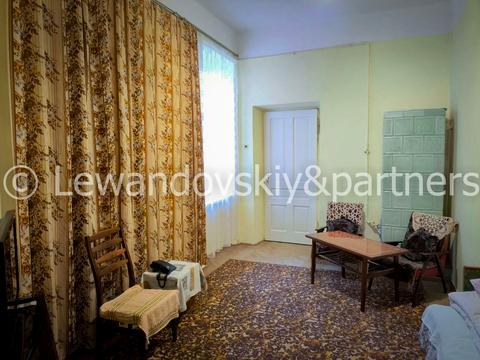 квартира за адресою Шептицьких вул., 40