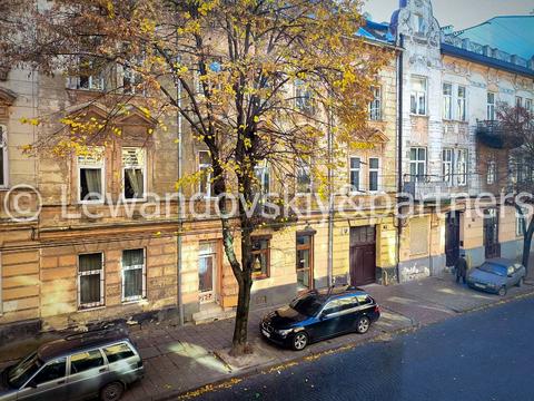 квартира за адресою Шептицьких вул., 40