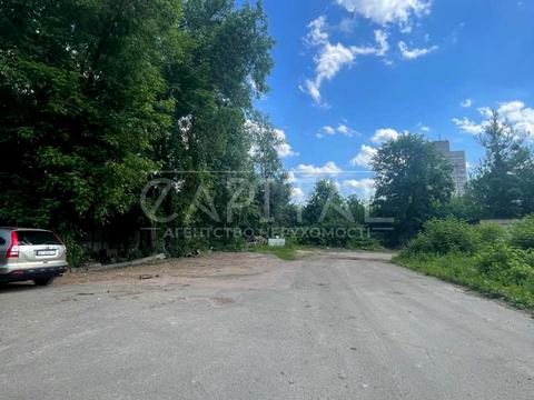 комерційна за адресою Академіка Вернадського бульв., 38