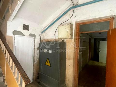 комерційна за адресою Академіка Вернадського бульв., 38