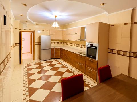 квартира по адресу Верховной Рады бульв., 14-Б