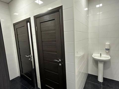 комерційна за адресою Кам'янецька вул., 17