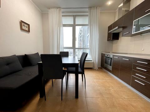 квартира за адресою Андрія Верхогляда вул. (Михайла Драгомирова), 5