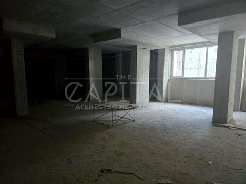 комерційна за адресою Звіринецька вул., 70-А