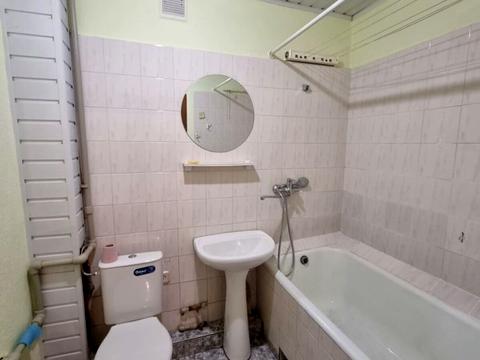 квартира за адресою 128-ї Бригади Тероборони вул. (Курчатова), 4