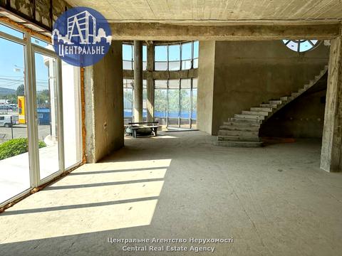 комерційна за адресою Чернівці, Хотинська вул., 39в