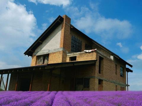 будинок за адресою Смарагдова