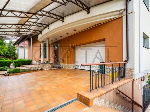 будинок за адресою Голосіїво