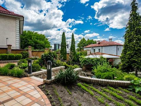 будинок за адресою Голосіїво