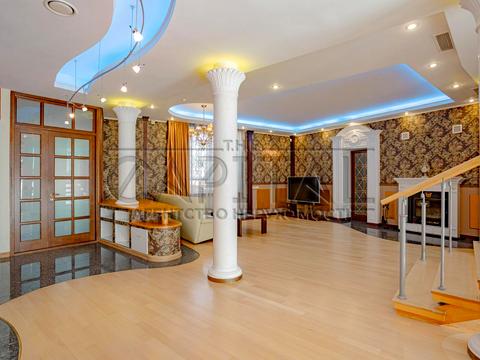 будинок за адресою Голосіїво