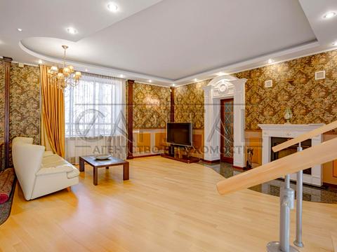 будинок за адресою Голосіїво