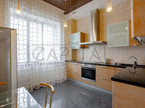 будинок за адресою Голосіїво