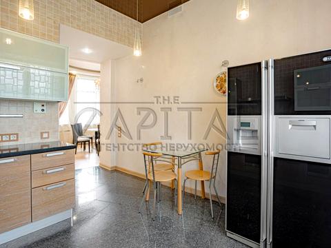 будинок за адресою Голосіїво