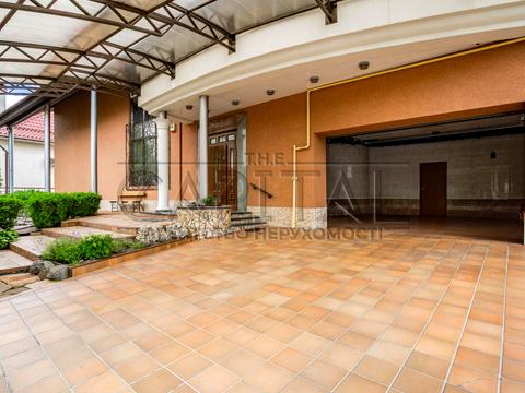 будинок за адресою Голосіїво