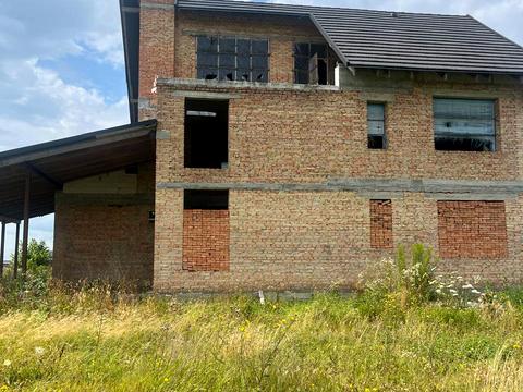 будинок за адресою Смарагдова