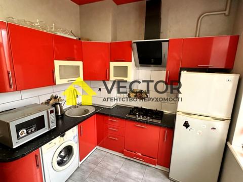 квартира за адресою Соборності вул. (Жовтнева), 51