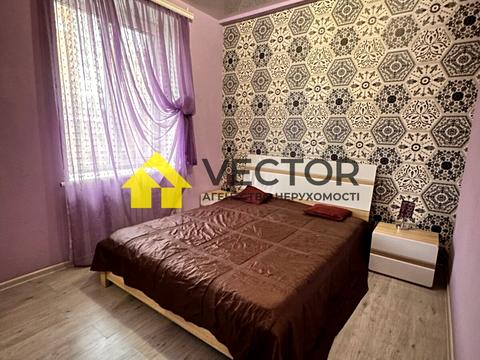 квартира за адресою Соборності вул. (Жовтнева), 51