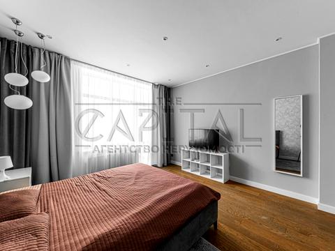 квартира по адресу Андрея Верхогляда ул. (Михайла Драгомирова), 16