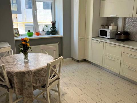 квартира за адресою Панаса Мирного вул., 11