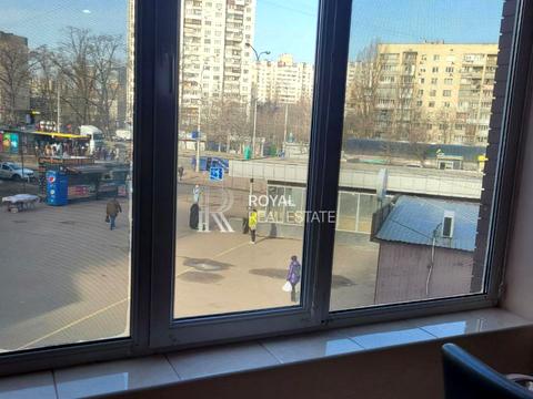 комерційна за адресою Академіка Глушкова просп., 31-А